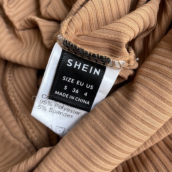 Ribbed Bike Shorts - Picture 4 of 4